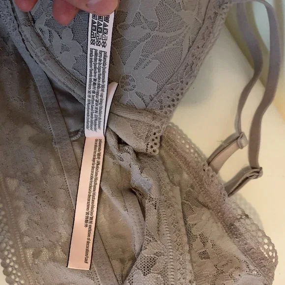 Victoria Secret Gray Lace Bralette Brassiere - Medium - Picture 7 of 7